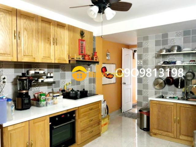 Nhà đẹp quận 1 shr 1 căn duy nhất bán nhanh tiếp khách thiện chí