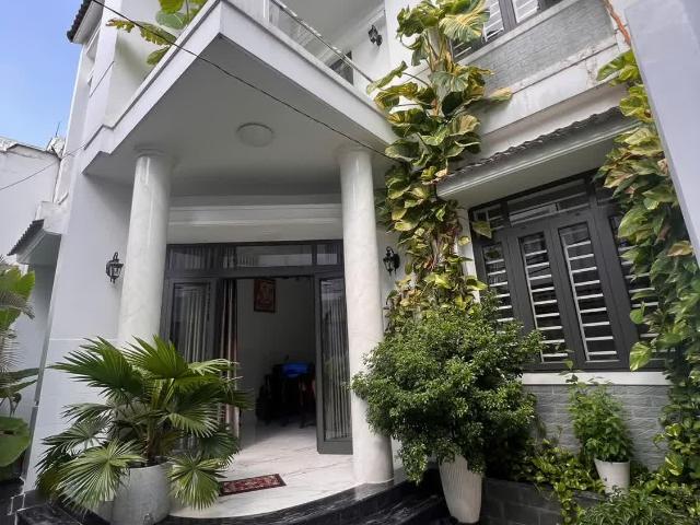 Nhà Đẹp Quận 8 – P16 Ngang Khủng 8,12m – Giá Chỉ 8 Tỷ 250 1 Trệt 2 Lầu