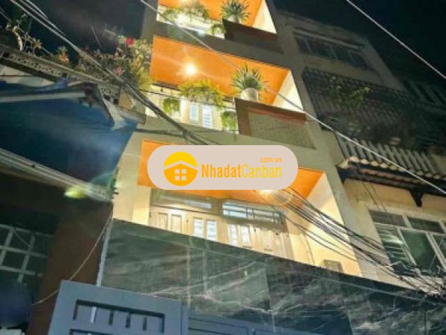 Nhà đẹp đs4 chỉ 4 4tỷ 4lầu khu đông đúc k ngập