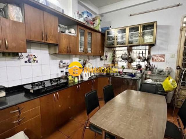 Nhà đẹp sẵn ở hẻm 6m khu dân trí cao