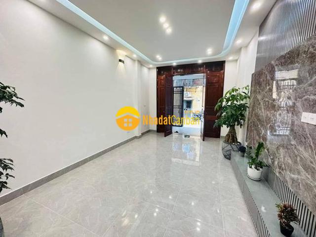 Nhà đẹp siêu thoáng ô tô đỗ cửa ô tô vào nhà 2 thoáng giá đầu tư