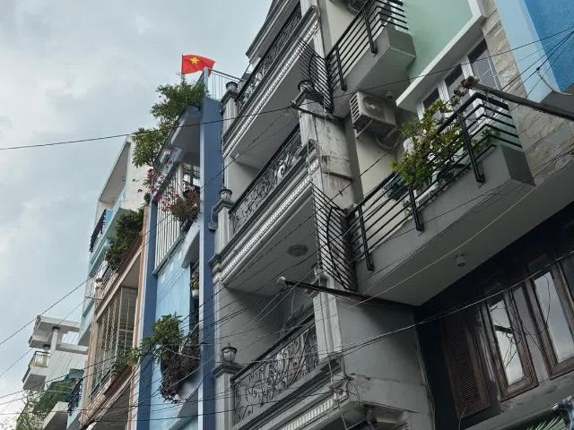 Nhà Phù Hợp Với Khách Thích Rộng Rãi Yên Tĩnh Hơn 100M2 14 Tỷ