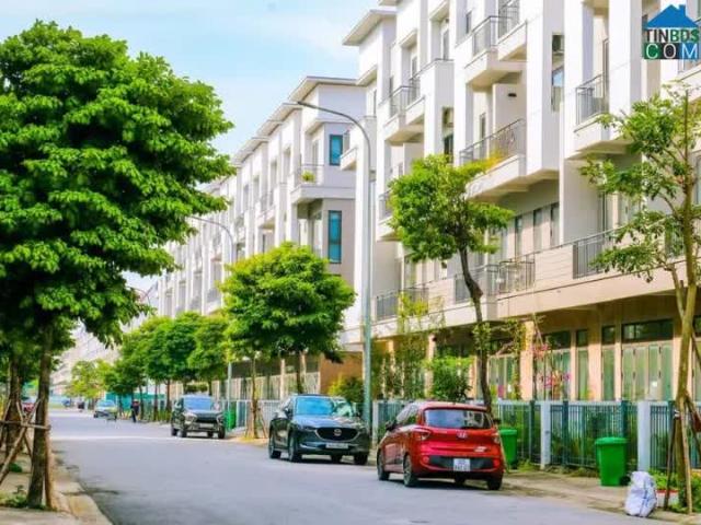 Nhà phố 3 tầng 2 mặt tiền trục thông nằm trong đại đô thị VSip Từ Sơn