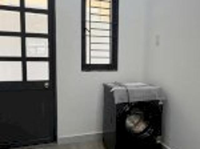 Nhà Phố Có Sẵn Hợp Đồng Cho Thuê, Sổ Hồng Riêng, Giá Chỉ 2 Tỷ