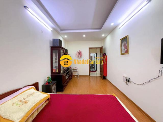 Nhà phố bạch mai chỉ nhỉnh 3.5 tỷ 45m2 mt 4m 5 tầng 30m ra ô tô