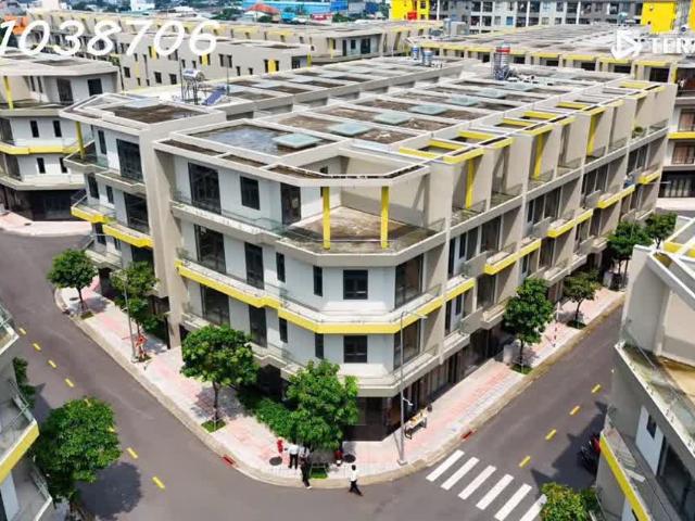 Nhà phố bcons