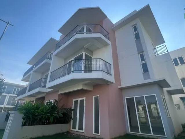 Nhà phố biệt thự Phú Hữu giá từ 6,9 tỷ Diện tích 145 m2: DTXD 193,4m2 1 trệt 2 lầu. Đường 12m