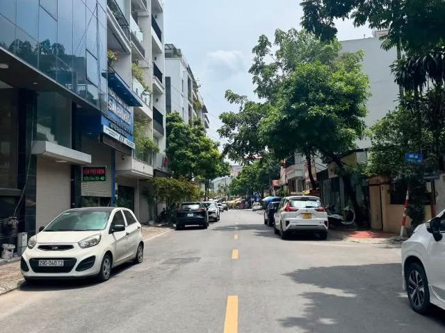 Nhà Phố Hồng Tiến, Cả Phố Đúng 1 Căn 75m2 7T, MT 6m, Vỉa Hè, Kinh Doanh Dòng Tiền 26. X Tỷ