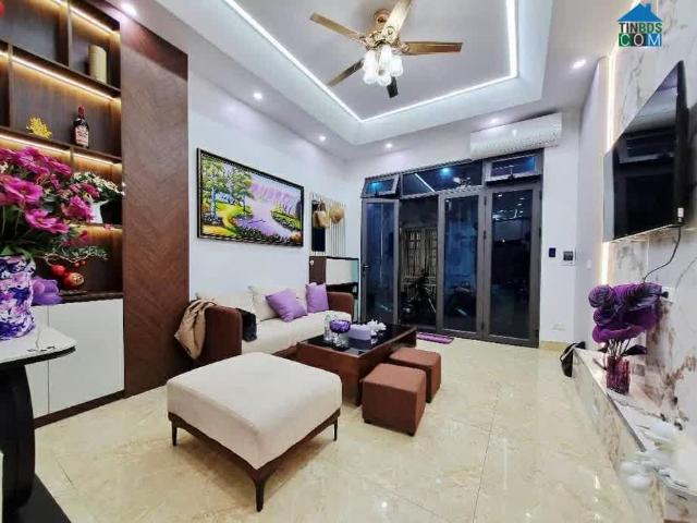 Nhà Phố Hồng Mai, Gần Phố, DT 40m2, Mt3.7, Full Nội Thất, 5tầng, Giá 9. Xtỷ