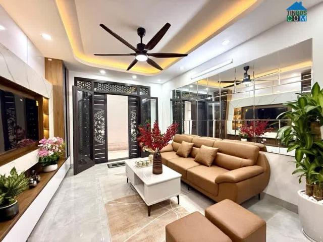 Nhà Phố Hoàng Hoa Thám, DT 35m2, Hiếm Nhà Bán, 6tầng, MT 3.6m, Giá 8. Xtỷ