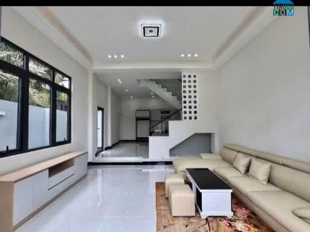 Nhà Phố Hiện Đại – MT Đường Rộng – Giá Chỉ 2 Tỷ 4
