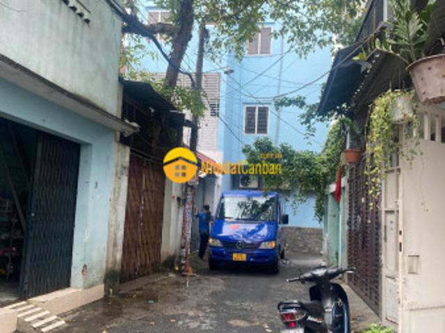 Nhà phạm văn bạch, sân rộng hẻm thông như ý