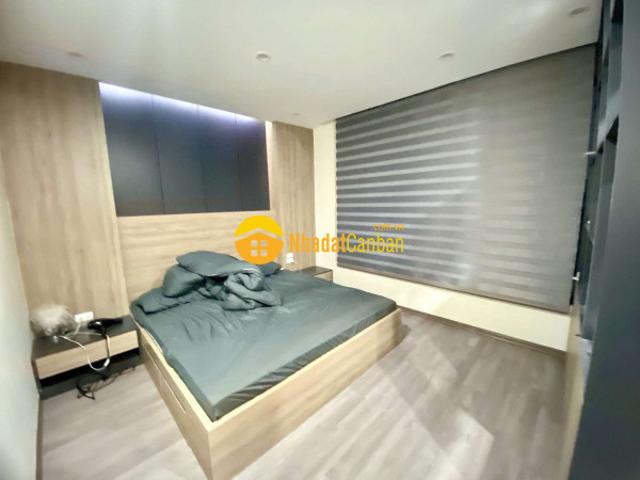 Nhà phạm ngọc thạch 81m, 6t, mt6m, 15 tỷ