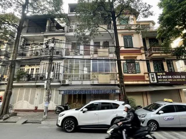 Nhà phố phân lô ô tô đỗ cửa Kim Đồng mặt ngõ to Mặt tiền 7 mét 0944523