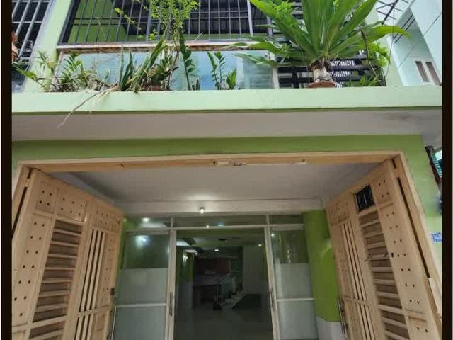 Nhà phố rẻ 1 trệt 1 lầu đường 4 Cư Xá Đô Thành Quận 3 TP. HCM