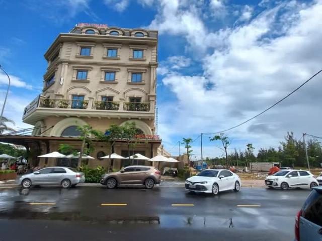 Nhà phố trung tâm hải châu đà nẵng view sông hàn 0946.08.25.95
