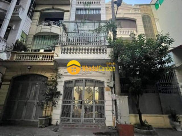 Nhà phân lô 3 ô tô tránh vỉa hè kinh doanh văn phòng