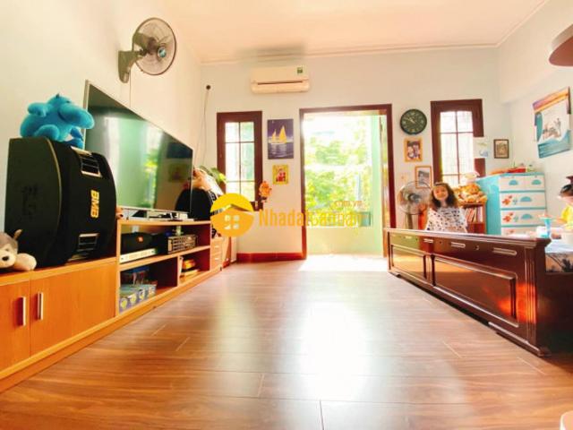 Nhà phân lô phố nguyễn chí thanh 45m2, 4t, mt6m ô tô thông huỳnh thúc kháng ở sướng