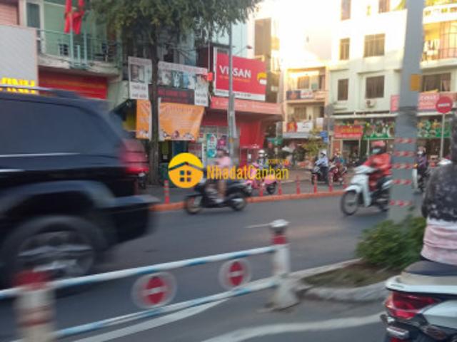 Nhà quận 3, phòng ngủ, gần công viên lê thị riêng, giá chỉ 4 tỷ 5