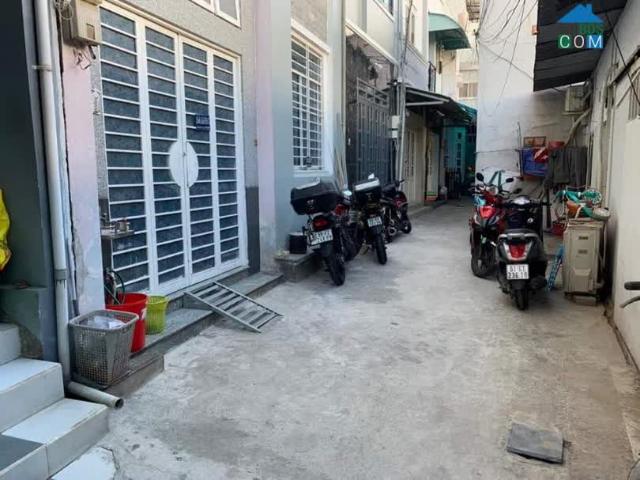 Nhà Rẻ đẹp Ngang 6x7m đúc 4 tấm Tôn Đản Q4 4 tỷ