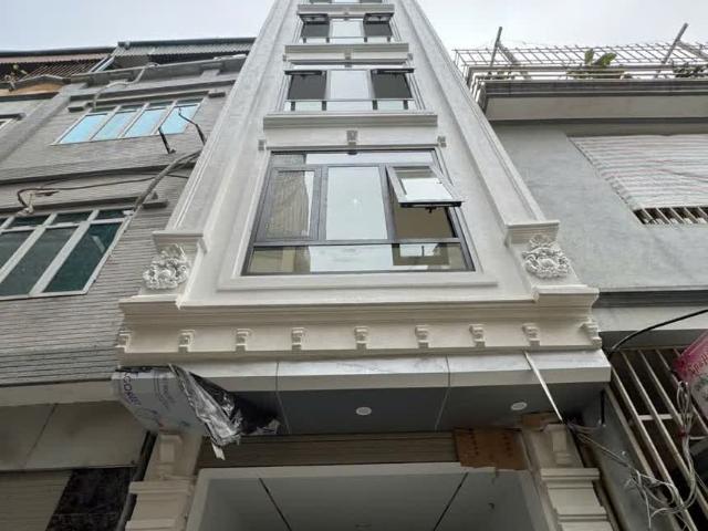Nhà riêng 6 tầng, 45m2 tại Kim Giang, Thanh Trì, mặt ngõ thông, ô tô vào nhà, giá chỉ hơn 11 tỷ