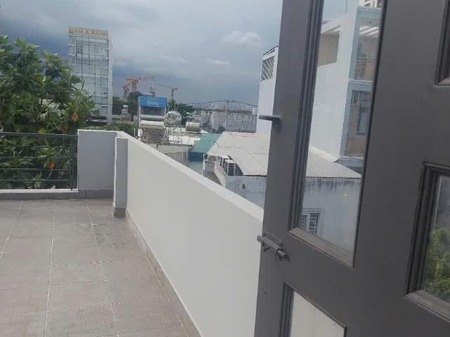 Nhà riêng Nguyễn Duy Trinh, cần về quê ở nên bán nhà nhỉnh 5ty LH 0906227