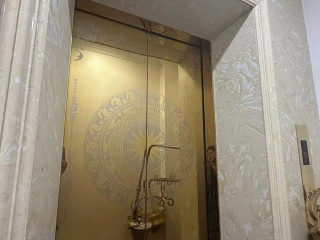 Nhà tôi cho thuê nhà hai cửa đi, mới, 97m2_ 4T  vỉa hè, Lò Đúc 30 Tr