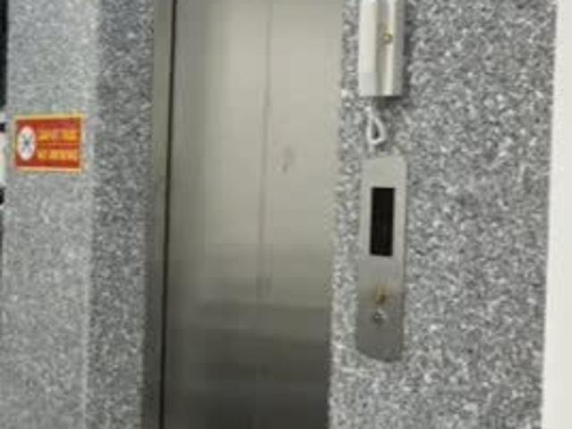 Nhà tôi cho thuê nhà hai cửa đi, mới, 98m2_ 4T  vỉa hè, Lò Đúc 29 Tr