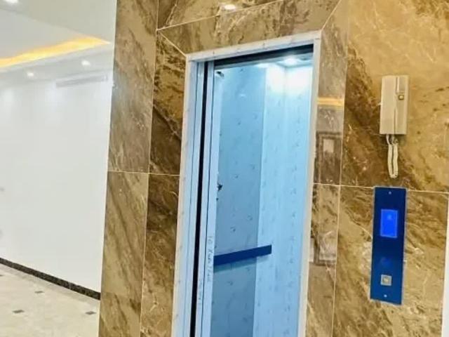 Nhà tôi cho thuê nhà mới, hai cửa đi, Trần Đại Nghĩa, 99m2x 5T vỉa hè 30 Tr