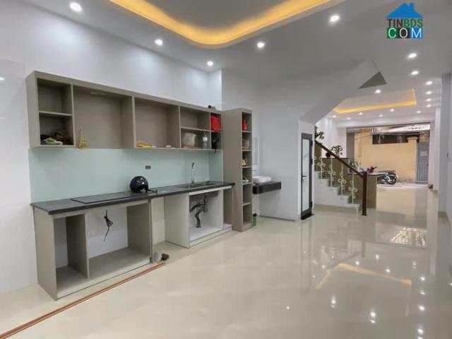 Nhà Trần Duy Hưng Ngõ Ô Tô Kinh Doanh Thông Các Ngả 10X Ty