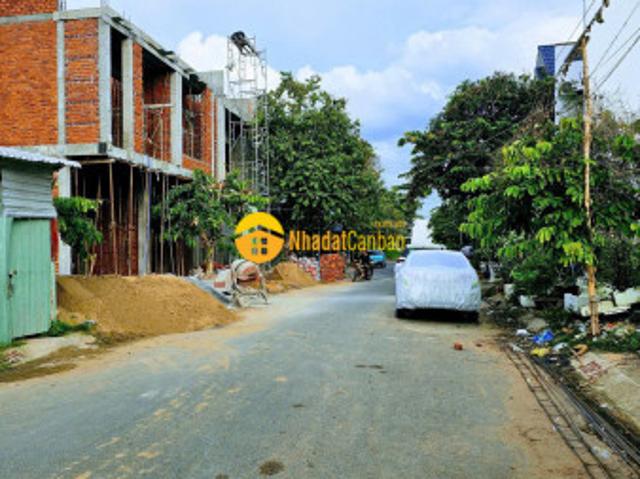 Nhà vị trí sáng đẹp đông dân cư, gần sát trường tiểu học phú thứ