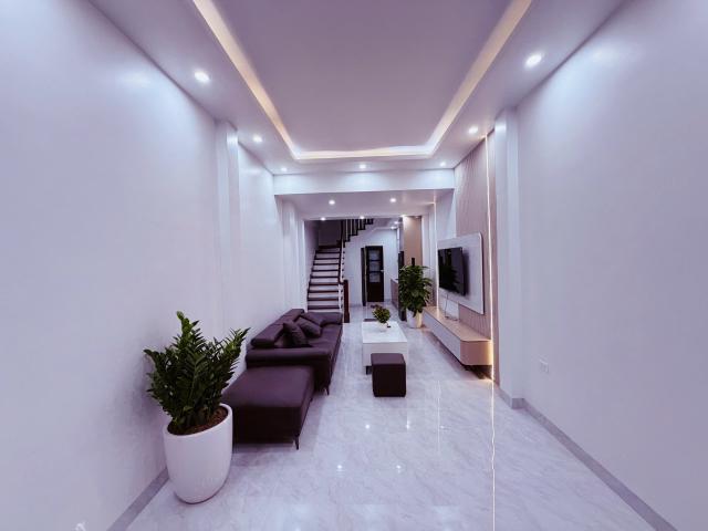 Nhà vị trí đẹp 604 đường Ngọc Thuỵ Long Biên