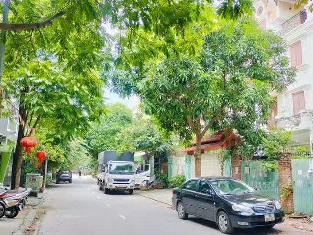 Nhà Vườn Siêu Đẹp, Tổng cục 5 Bộ Công An Tân Triều. 100m x 5T x Mt 5.4m. Giá 20 tỷ