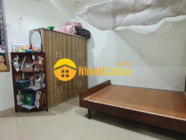 Nhà vườn thoáng mát dân xây ôtô vào nhà 130m 2t ở sướng bát khối long biên