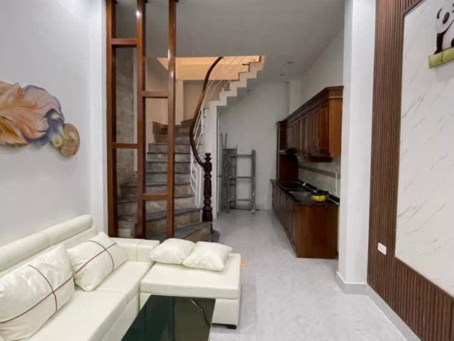 Nhà Vip Ngõ Trung Tả 30M2 6T MT 4M, Chỉ 5.5 Tỷ Lô Góc Gần Phố Phải Thật Nhanh mới kịp️