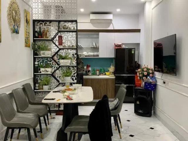 Nhà Vip Thổ Quan 42M2 3T MT 4M, Chỉ 6.8 Tỷ Nhà Thoáng Dân Xây gần ô tô xem là ưng ngay ️