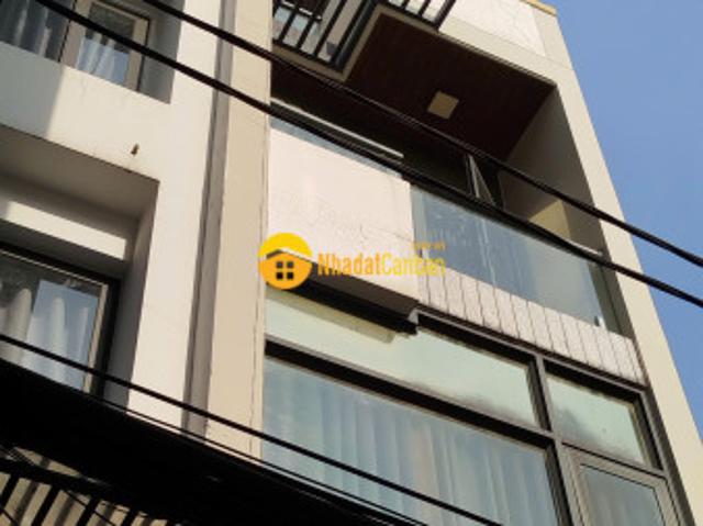 Nhanh tay lênnhà hẻm 4m nguyễn trãi, quận 5 43,8m2 4 lầu. Giá 10,7 tỷ
