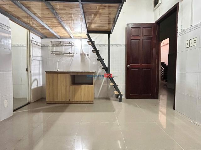 Nhanh tay thì còn chậm tay vẫn còn trường chinh, q12