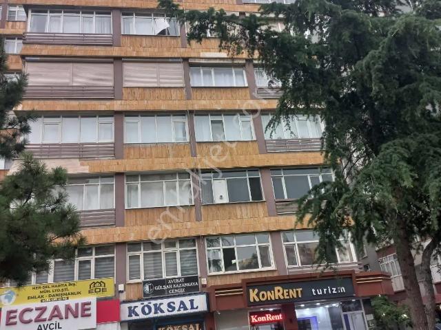 Nişantaşı Mah. Nalçacı Cadde Üzeri 3+1 Arakat Daire