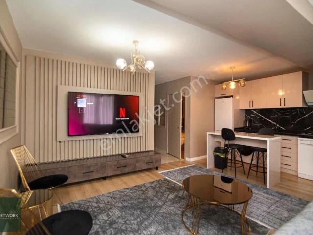 Nişantaşı'nda Metroya 4dk, Eşyalı, Faturalar Dahil 1+1 Daire