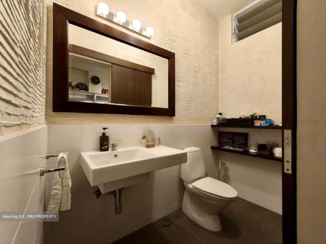 Nim Gardens D28, Condominium