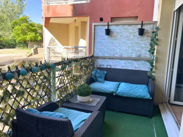 NIMES 47,63M2 2 PIECES UNE CHAMBRE TERRASSE PARKING