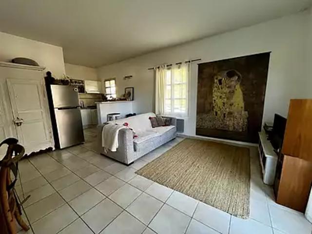Nîmes 30000 Achat / Vente appartement 2 pièces t2 au dernier étage cave