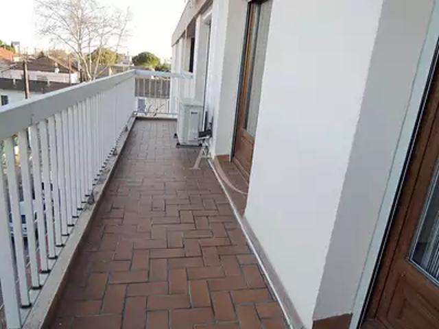 Nîmes 30000 Achat / Vente appartement 2 pièces t2 au dernier étage cave