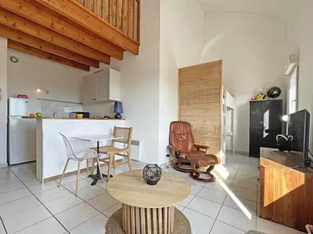 Nîmes 30000 Achat / Vente appartement 2 pièces t2 au dernier étage