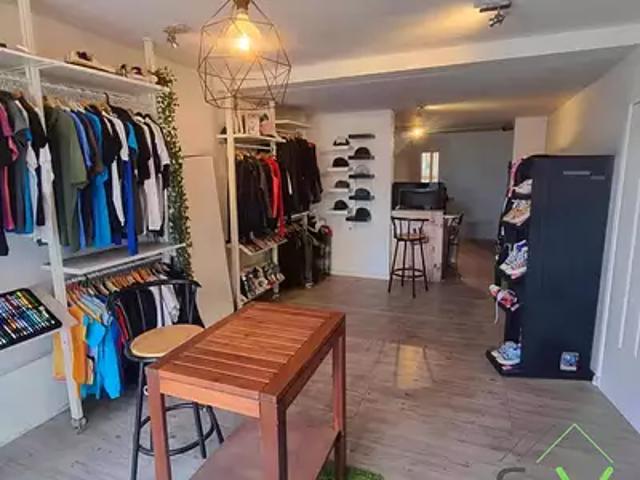 Nîmes 30000 Achat / Vente divers 2 pièces