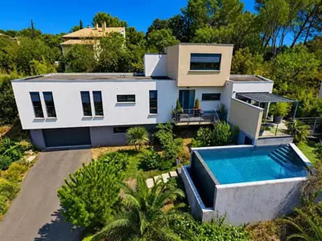 Nîmes 30000 Achat / Vente maison 8 pièces t8 piscine jardin
