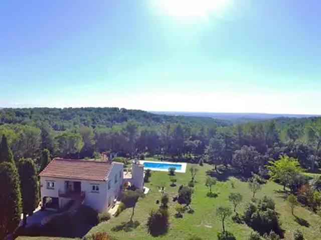 Nîmes 30000 Achat / Vente maison 9 pièces t9 piscine