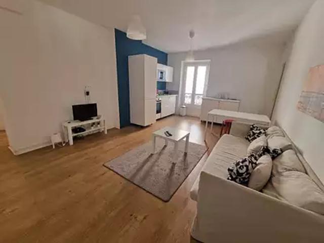 Nîmes 30000 Location appartement 4 pièces t4 au dernier étage