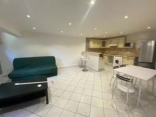 Nîmes 30000 Location appartement 2 pièces t2